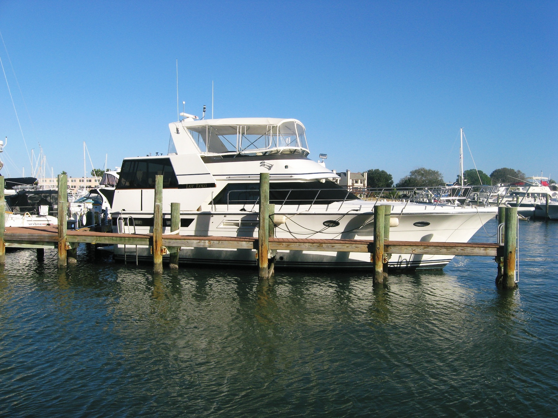 45 ft californian motor yacht